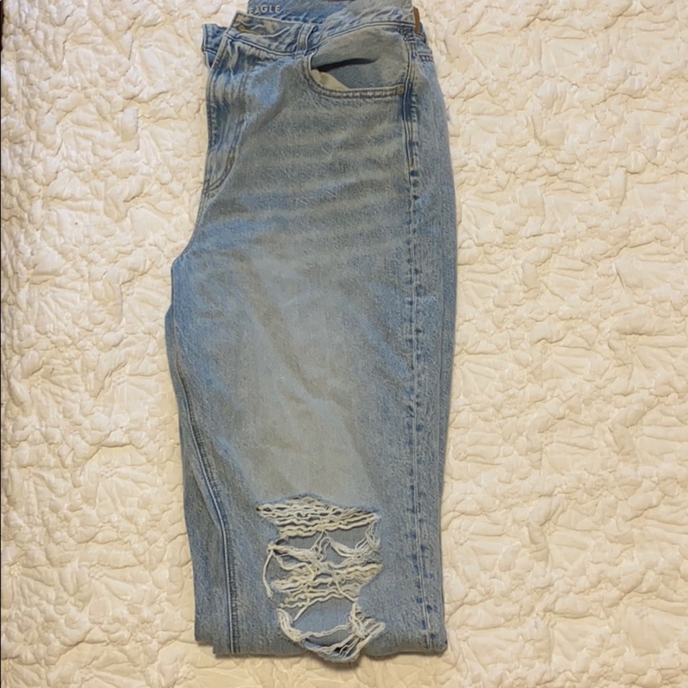 AE Mom Jean